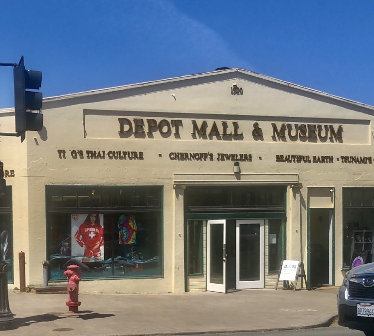 Depot Mall & Museum (Fort&nbspBragg,&nbspCA)